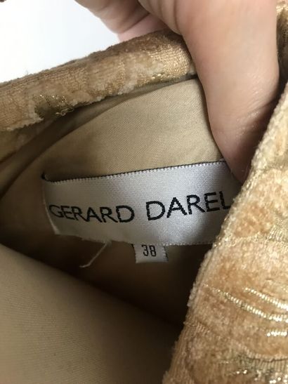 GERARD DAREL

Peignoir d'intérieur en viscose...