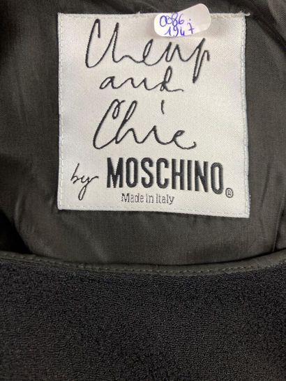 CHEAP AND CHIC By MOSCHINO

Robe en crêpe...
