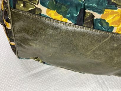 KENZO

Sac en toile enduite imprimée de berlingots...
