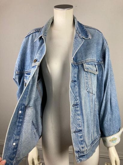EMEA

Denim jacket with 