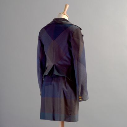 VIVIENNE WESTWOOD

Ensemble en laine imprimée...
