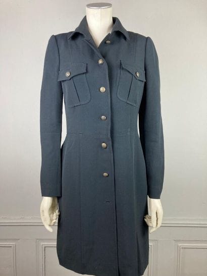 CHEAP AND CHIC By MOSCHINO

Robe manteau...