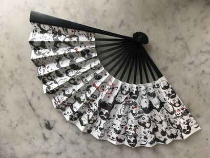 LANVIN par ALBER ELBAZ

Petit éventail en...