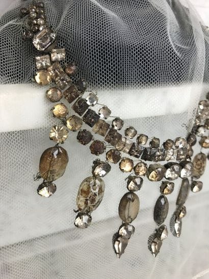 LANVIN

Collier plastron réalisé en trompe...