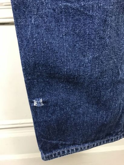 THIERRY MUGLER

Pantalon denim effet de découpes...
