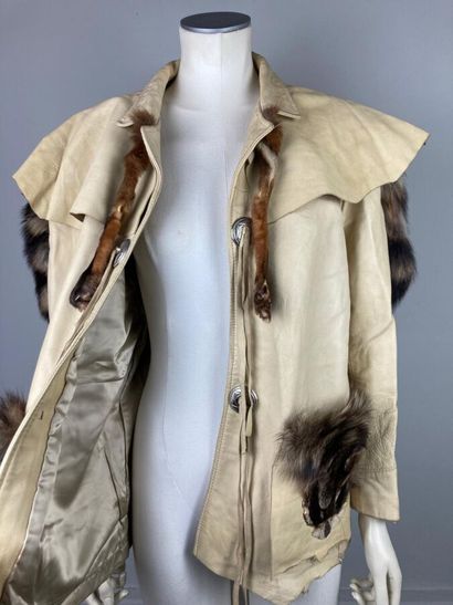 CHARLES CHEVIGNON

Circa 1980

Veste en cuir...