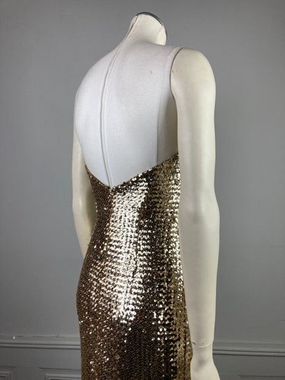 VICKY TIEL

Circa 1978

Robe courte bustier...