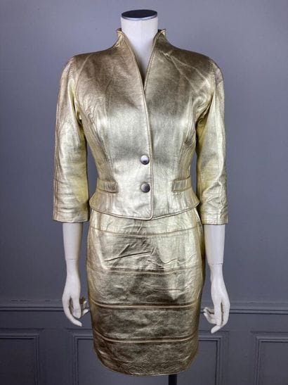 JUNKO SHIMADA

Ensemble en cuir métallisé...