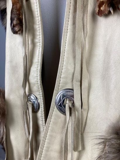 CHARLES CHEVIGNON

Circa 1980

Veste en cuir...
