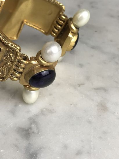 CHANEL par GRIPOIX, prototype non signé

Important...