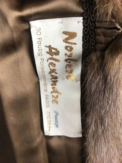 NORBERT ALEXANDRE

Long manteau en vison...