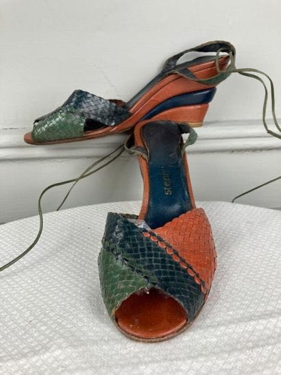 STEPHANE KELIAN

Pair of green, navy and...