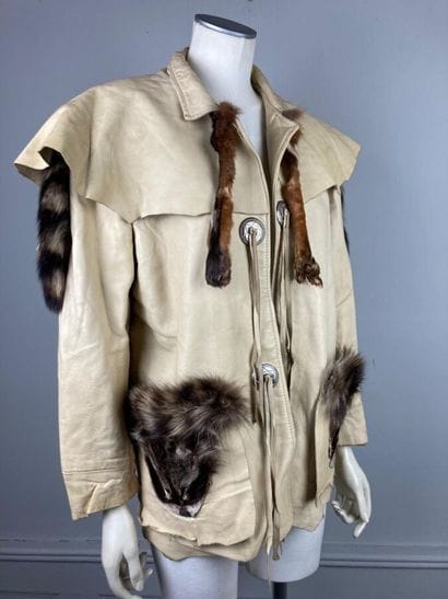 CHARLES CHEVIGNON

Circa 1980

Veste en cuir...