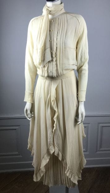 CHLOE sans griffe

Ensemble en mousseline...