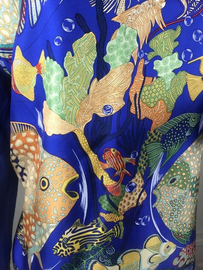 HERMES Paris

Polo à col et devant en twill...