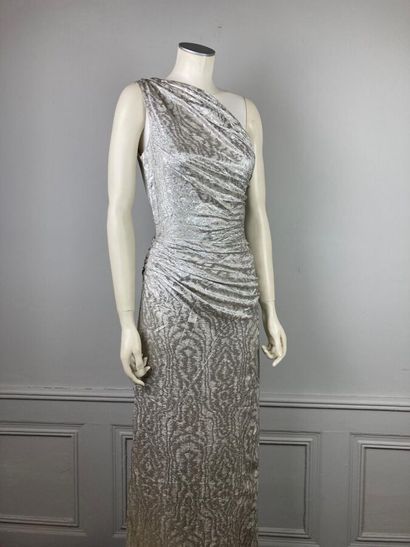VICKY TIEL 

Circa 1978

Robe longue en lamé...