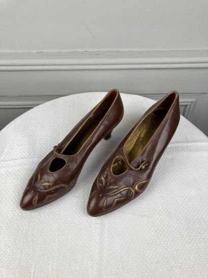 STEPHANE KELIAN

Pair of black leather shoes...