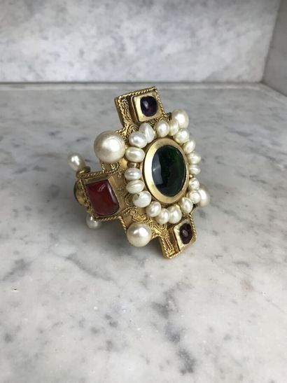 CHANEL par GRIPOIX, prototype non signé

Important...