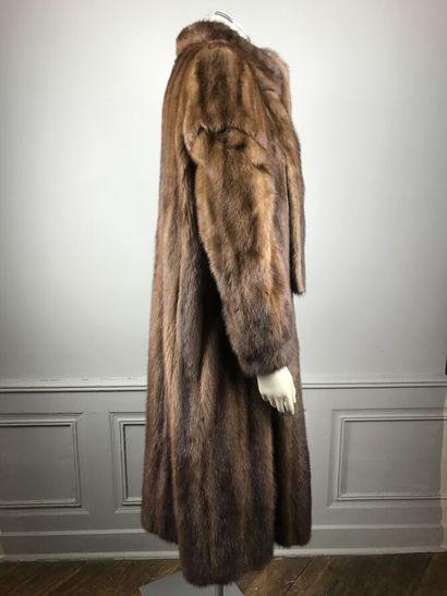 NORBERT ALEXANDRE

Long manteau en vison...