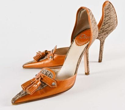 DIOR par John Galliano

Paire d'escarpins...