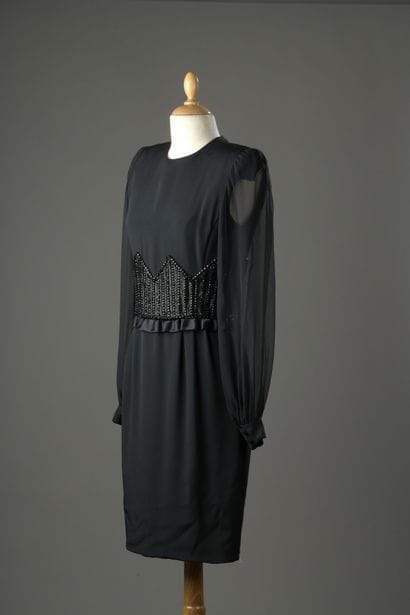 ANDRE LAUG

Robe du soir en jersey noir à...