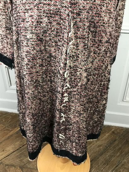 HIROMISHI NAKANO

Long manteau en tweed ivoire,...