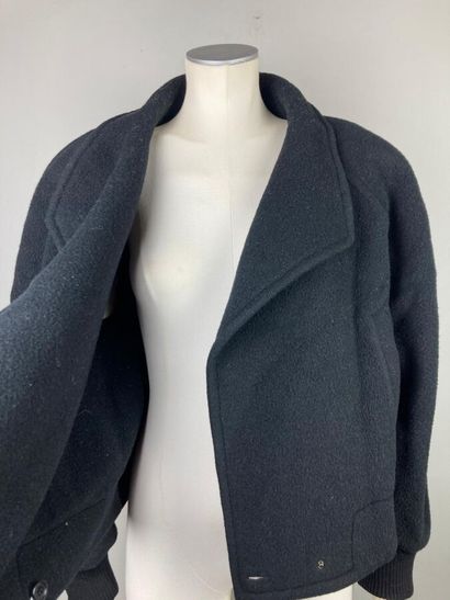 CLAUDE MONTANA

Veste blouson en lainage...