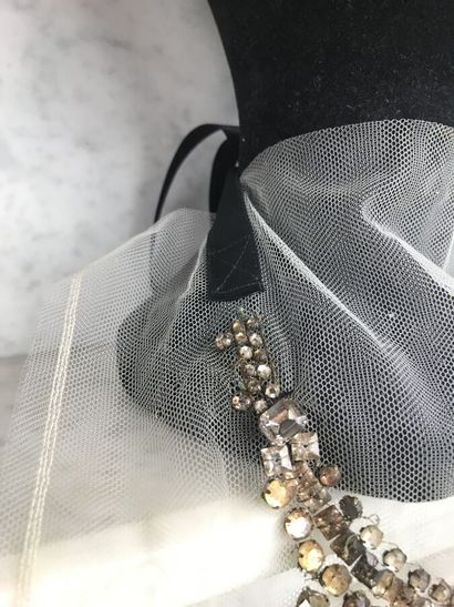 LANVIN

Collier plastron réalisé en trompe...