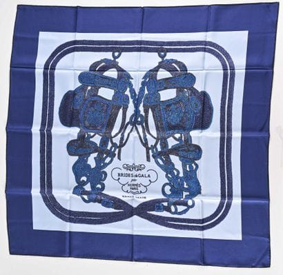 HERMES Paris

Carré en twill de soie imprimé,...