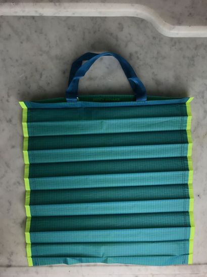 ISSEY MIYAKE numéro 