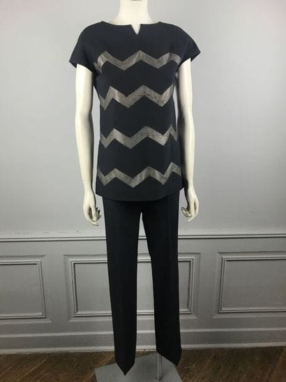 COURREGES 1995

Ensemble en crêpe de laine...