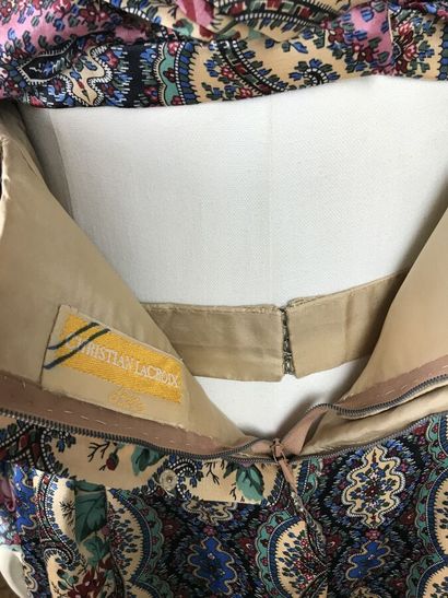CHRISTIAN LACROIX 

Luxe Paris bolduc portant...