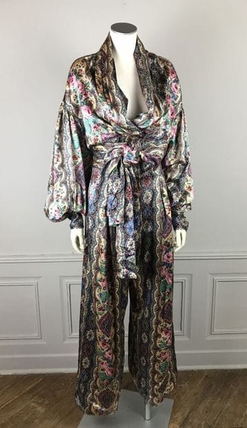 CHRISTIAN LACROIX 

Luxe Paris bolduc portant...