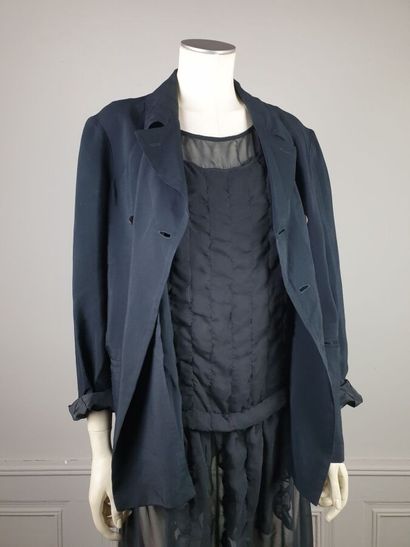 COMME DES GARCONS COMME DES GARCONS

Lot...