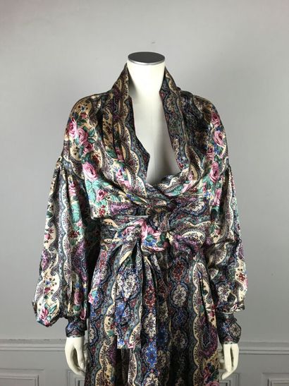 CHRISTIAN LACROIX 

Luxe Paris bolduc portant...