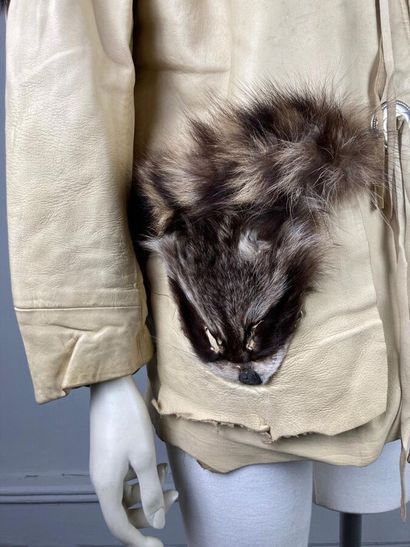 CHARLES CHEVIGNON

Circa 1980

Veste en cuir...