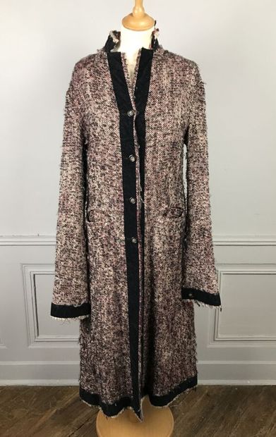 HIROMISHI NAKANO

Long manteau en tweed ivoire,...