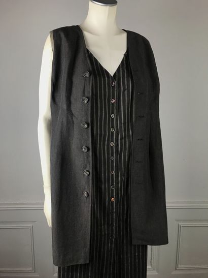 DRIES VAN NOTEN

Ensemble en lin mélangé...