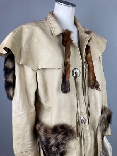 CHARLES CHEVIGNON

Circa 1980

Veste en cuir...