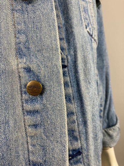 EMEA

Denim jacket with 