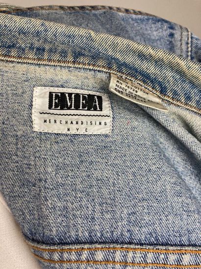 EMEA

Denim jacket with 
