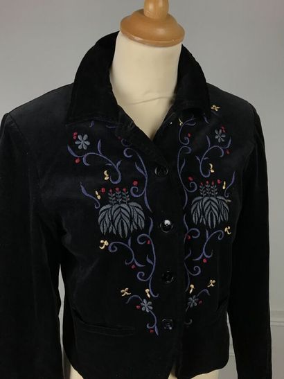 JUNGLE JAP

Veste en velours de coton noir...