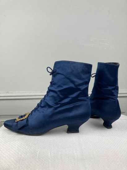 CHRISTIAN LACROIX Ready to wear

Pair of...