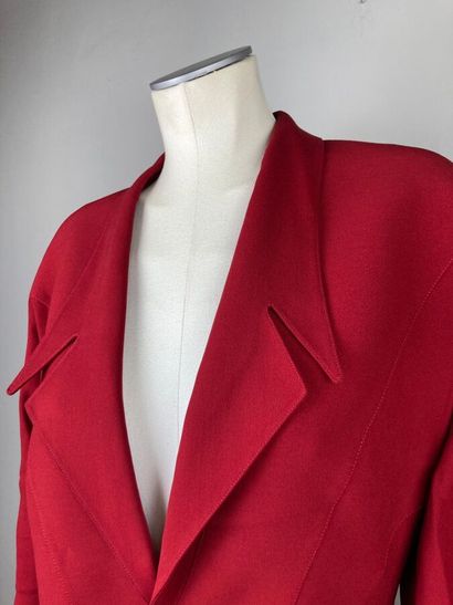 THIERRY MUGLER

Circa 1985

Veste en jersey...