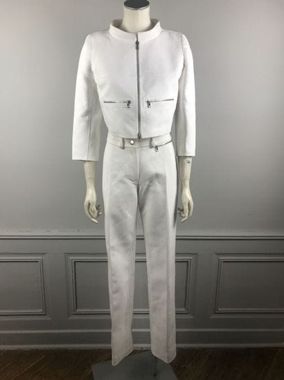 COURREGES

Ensemble en coton blanc surpiqué...