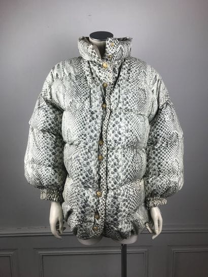 CHRISTIAN DIOR 

Boutique numéro 76498

Veste...