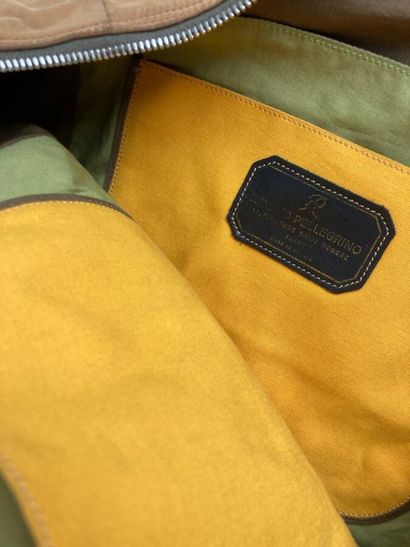 RENAUD PELLEGRINO

Sac porté épaule en toile...