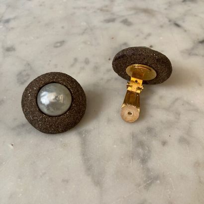 CHANEL 1994

Paire de clips d'oreilles de...