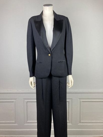 SONIA RYKIEL

Costume pantalon façon smoking...