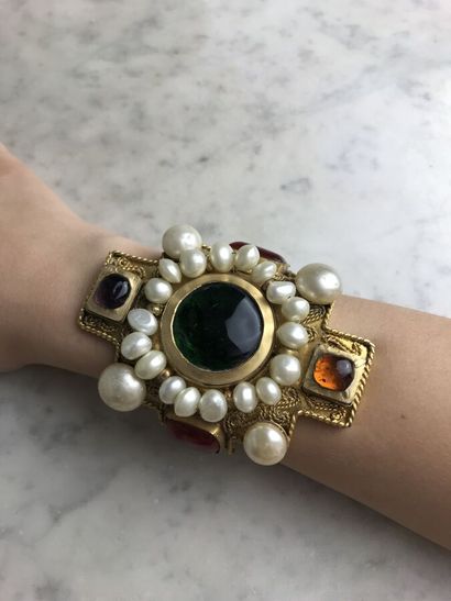 CHANEL par GRIPOIX, prototype non signé

Important...